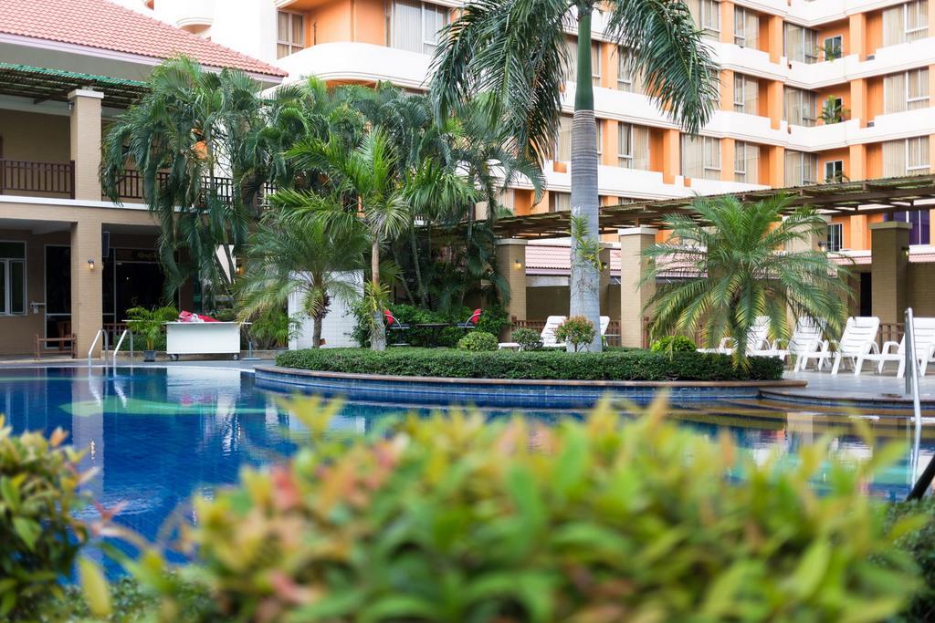 Eastern Grand Palace Pattaya Exterior photo