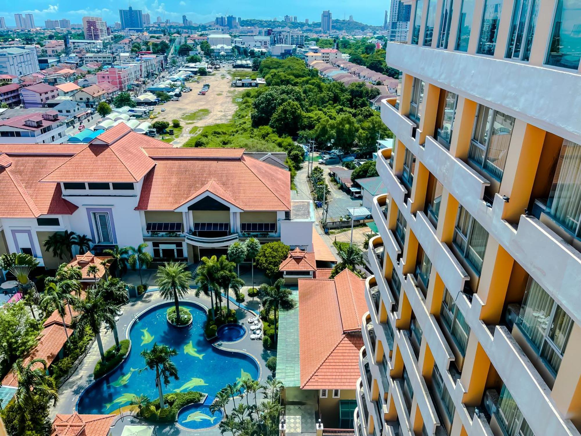 Eastern Grand Palace Pattaya Exterior photo