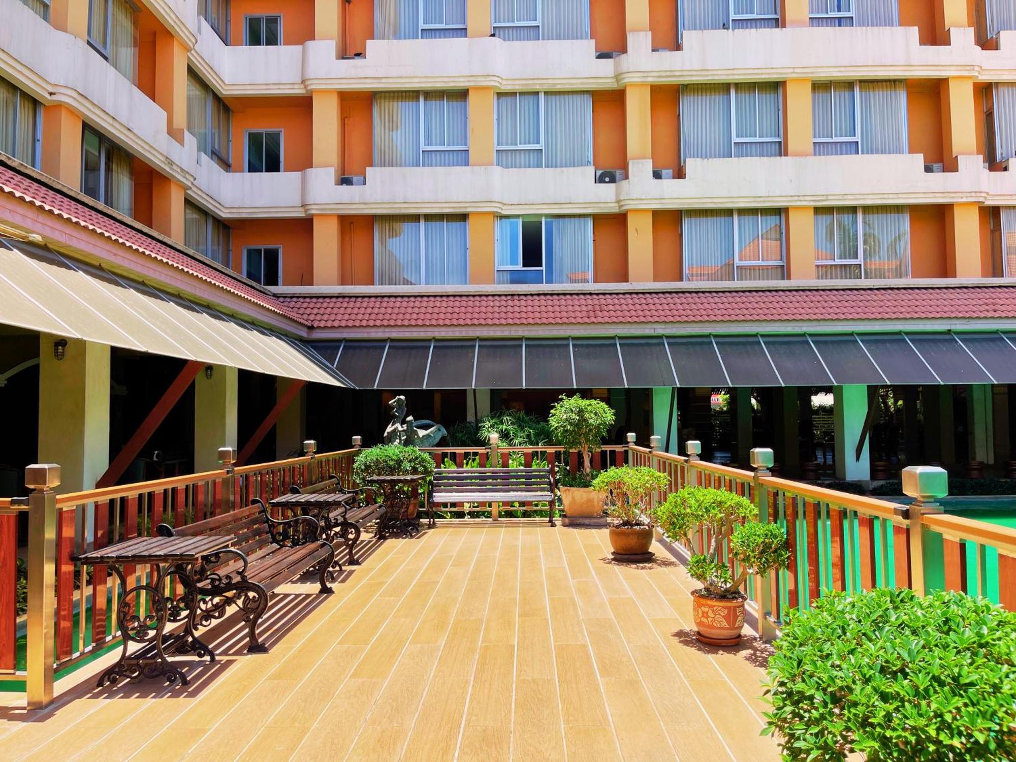 Eastern Grand Palace Pattaya Exterior photo